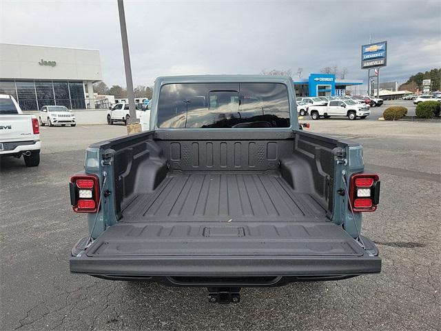 new 2025 Jeep Gladiator car, priced at $52,913
