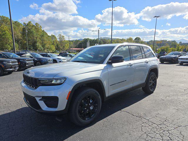 new 2025 Jeep Grand Cherokee car, priced at $44,975