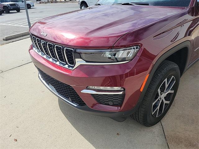 new 2025 Jeep Grand Cherokee car