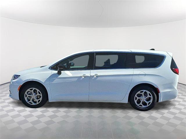 new 2024 Chrysler Pacifica car, priced at $50,842