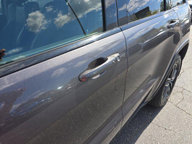 used 2021 Jeep Grand Cherokee car, priced at $24,399