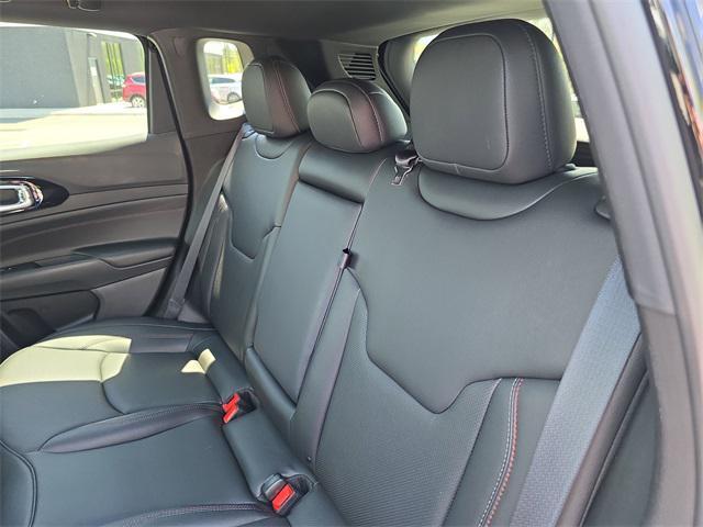 new 2025 Jeep Compass car, priced at $40,294