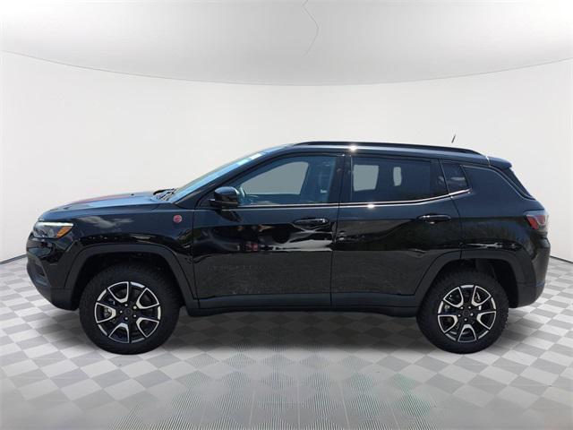 new 2025 Jeep Compass car, priced at $40,294