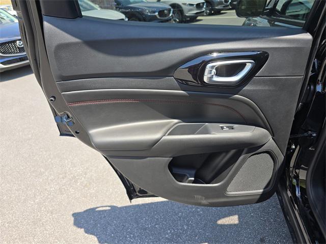 new 2025 Jeep Compass car, priced at $40,294