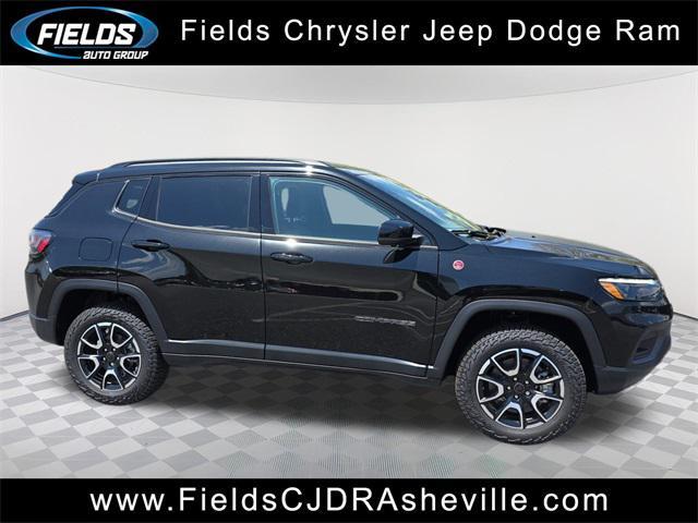 new 2025 Jeep Compass car, priced at $40,294