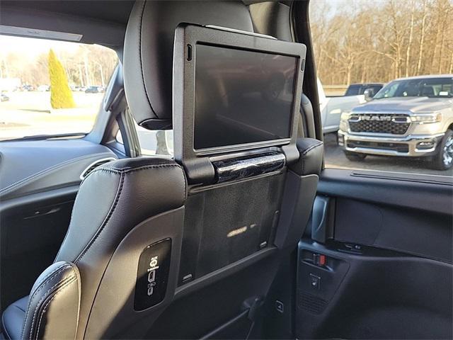 new 2025 Chrysler Pacifica car, priced at $49,698
