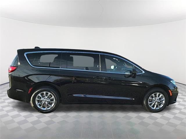 new 2025 Chrysler Pacifica car, priced at $49,698
