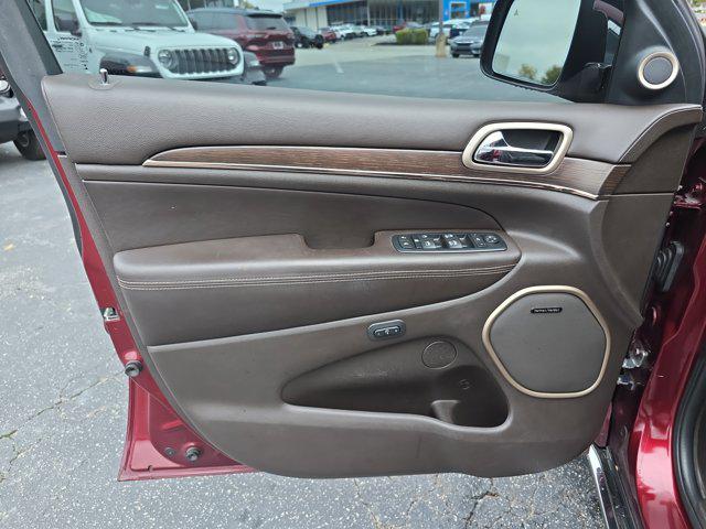 used 2016 Jeep Grand Cherokee car, priced at $14,228