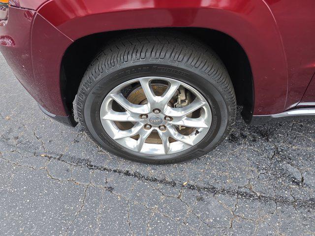 used 2016 Jeep Grand Cherokee car, priced at $14,228