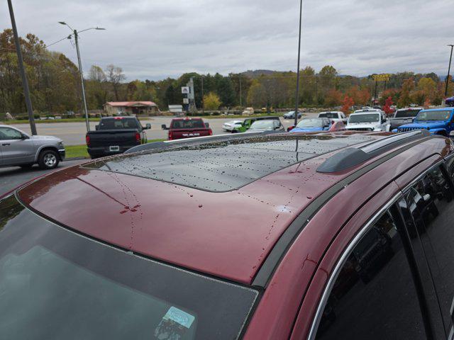 used 2016 Jeep Grand Cherokee car, priced at $14,228