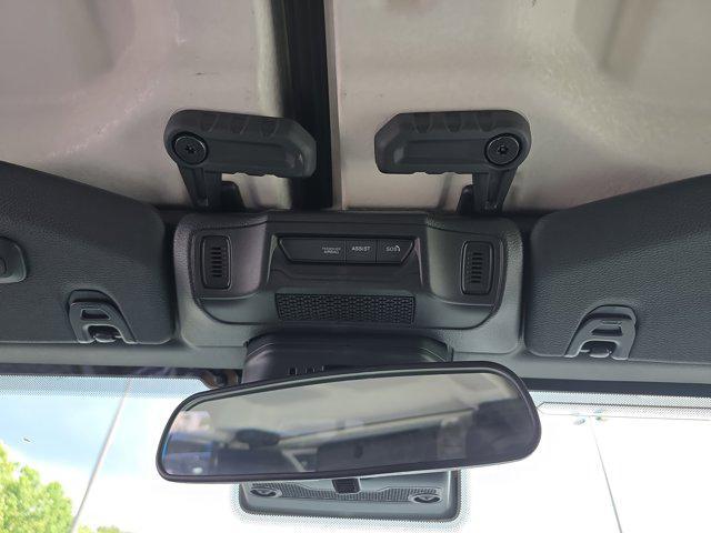 new 2025 Jeep Gladiator car, priced at $52,915