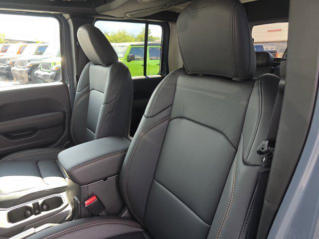 new 2025 Jeep Gladiator car, priced at $52,915