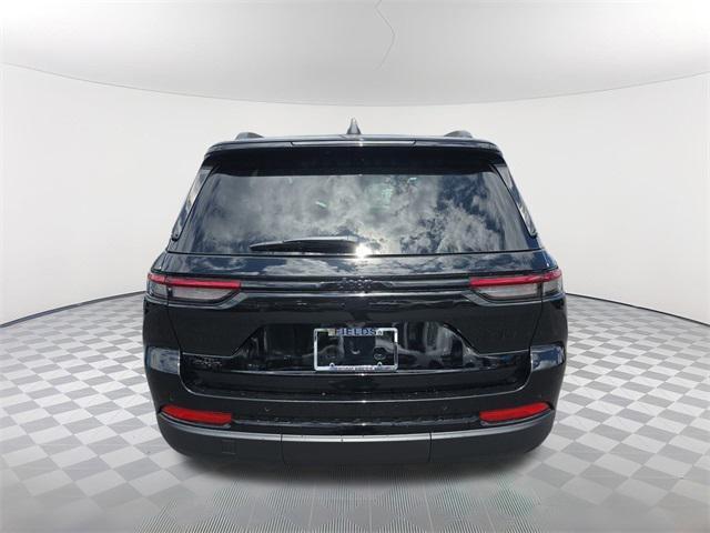 new 2025 Jeep Grand Cherokee car, priced at $44,400