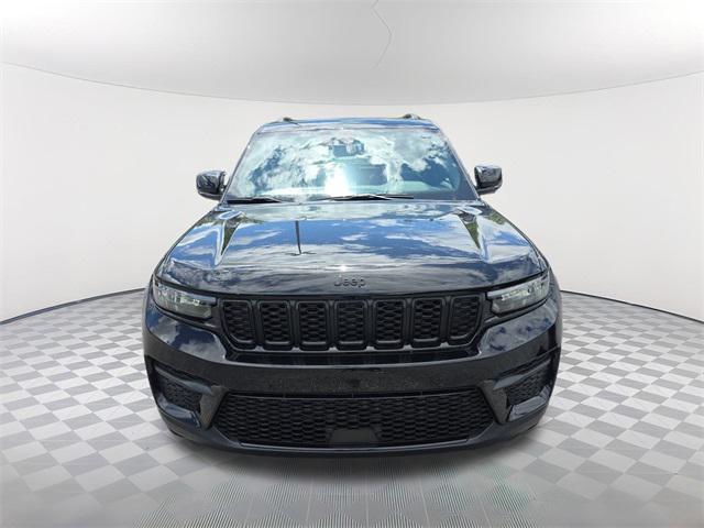 new 2025 Jeep Grand Cherokee car, priced at $44,400