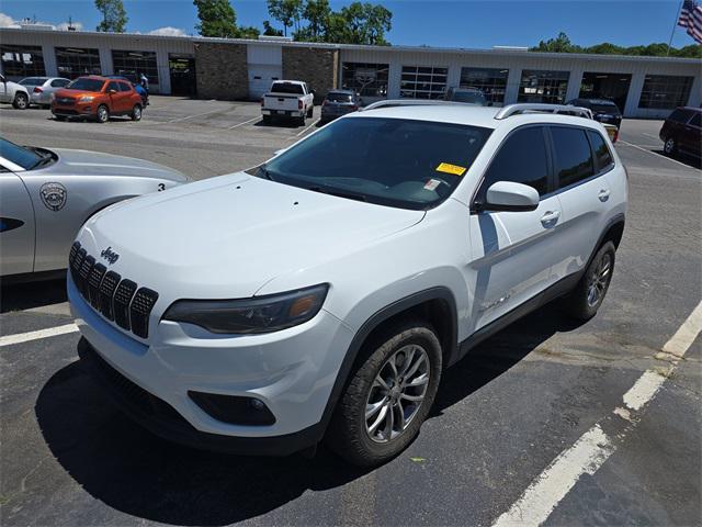 used 2020 Jeep Cherokee car, priced at $15,999