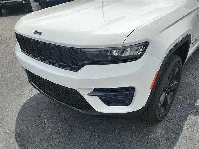 new 2024 Jeep Grand Cherokee car, priced at $42,804