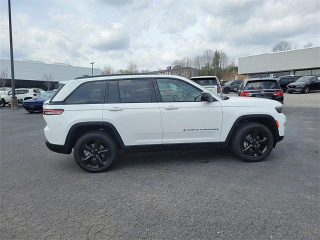 new 2024 Jeep Grand Cherokee car, priced at $42,804