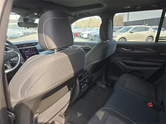 new 2025 Jeep Grand Cherokee car, priced at $40,822