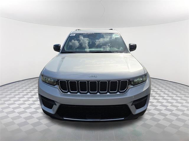 new 2025 Jeep Grand Cherokee car, priced at $40,822