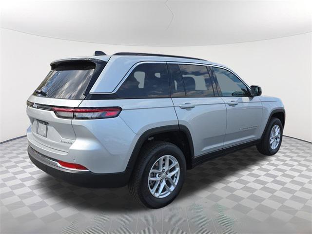 new 2025 Jeep Grand Cherokee car, priced at $40,822