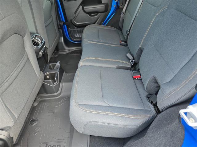 new 2025 Jeep Wrangler car, priced at $41,954