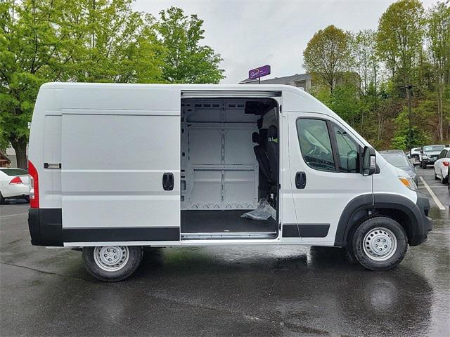 new 2024 Ram ProMaster 3500 car, priced at $48,998