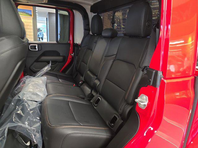 new 2025 Jeep Gladiator car, priced at $52,130
