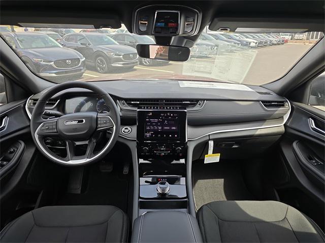 new 2025 Jeep Grand Cherokee car, priced at $40,822
