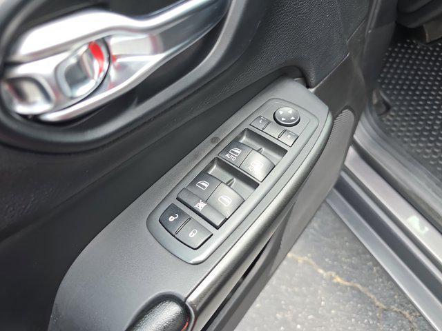 used 2021 Jeep Cherokee car, priced at $19,299