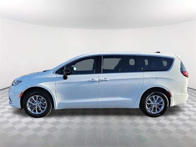 new 2025 Chrysler Pacifica car, priced at $45,453