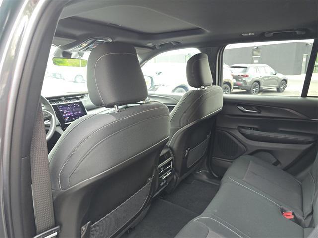 new 2025 Jeep Grand Cherokee car, priced at $40,822