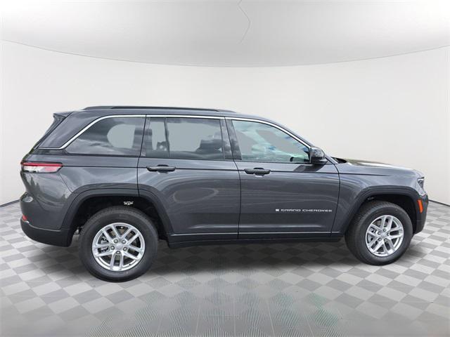 new 2025 Jeep Grand Cherokee car, priced at $40,822
