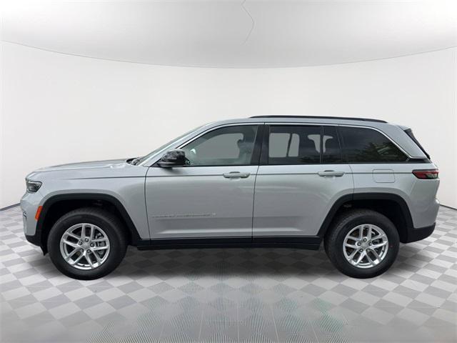 new 2025 Jeep Grand Cherokee car, priced at $40,822