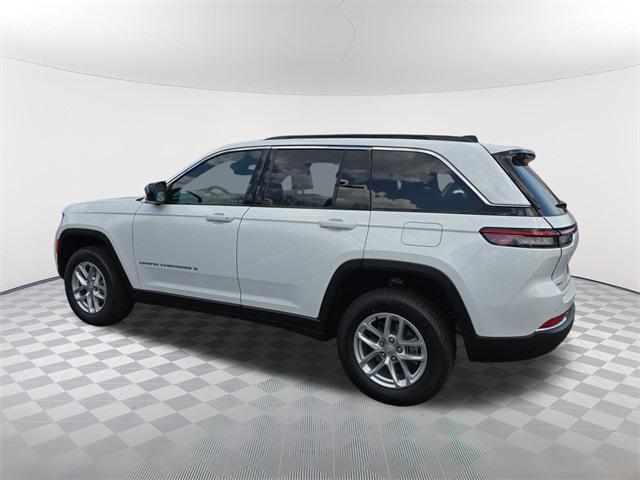 new 2025 Jeep Grand Cherokee car, priced at $40,227