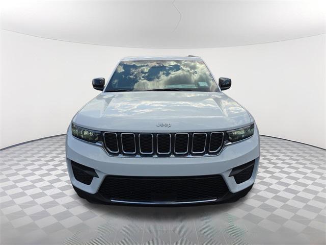 new 2025 Jeep Grand Cherokee car, priced at $40,227