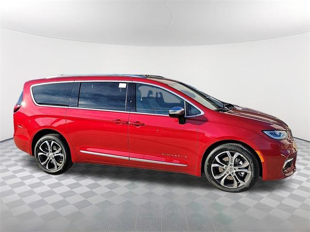 new 2025 Chrysler Pacifica car