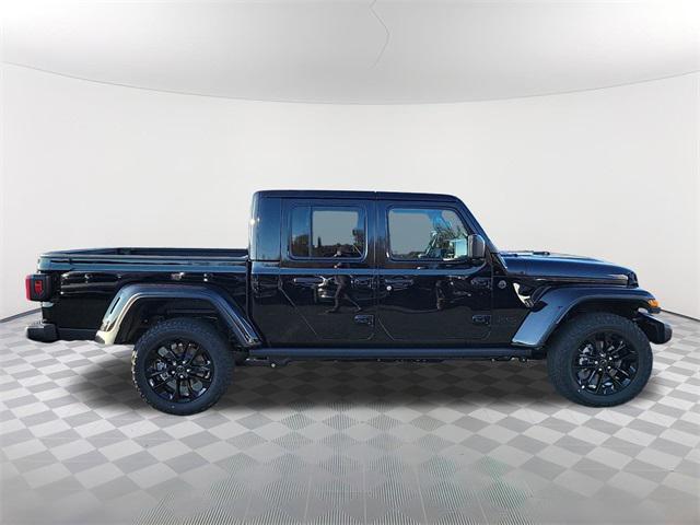 new 2025 Jeep Gladiator car, priced at $43,735