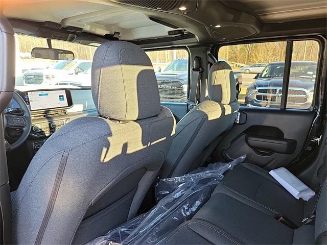 new 2025 Jeep Gladiator car, priced at $43,735
