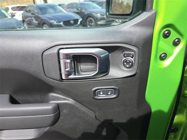 new 2025 Jeep Wrangler car, priced at $53,686