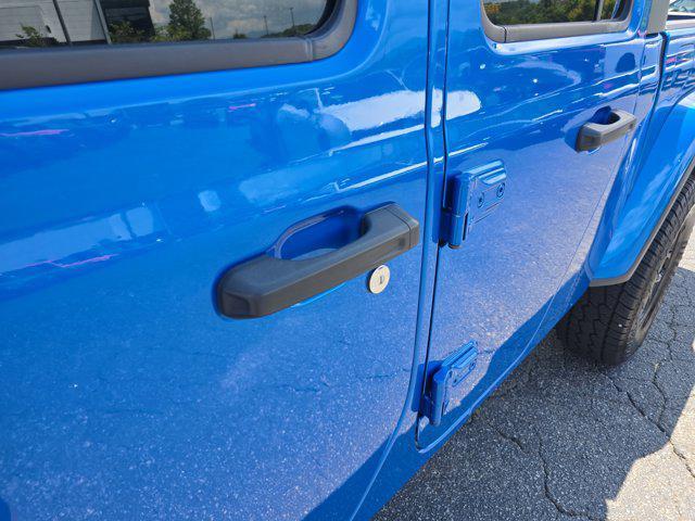 used 2022 Jeep Gladiator car, priced at $29,099