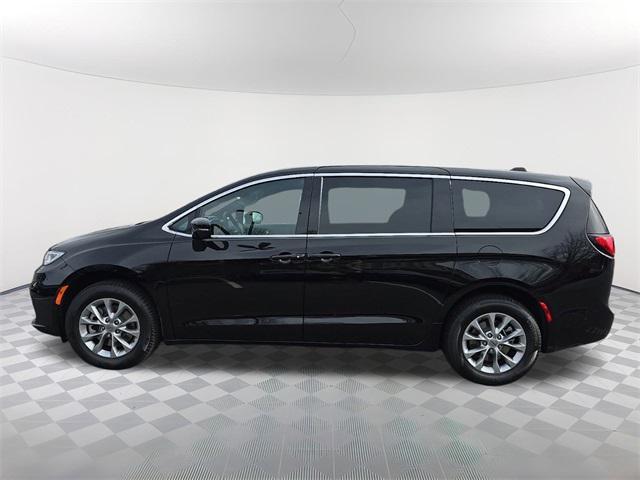 new 2025 Chrysler Pacifica car, priced at $45,453