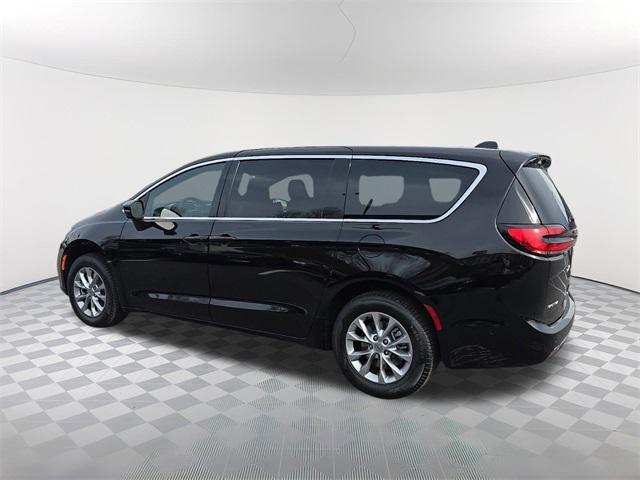 new 2025 Chrysler Pacifica car, priced at $45,453