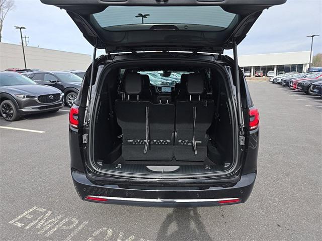 new 2025 Chrysler Pacifica car, priced at $45,453