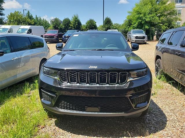 new 2024 Jeep Grand Cherokee car, priced at $39,947