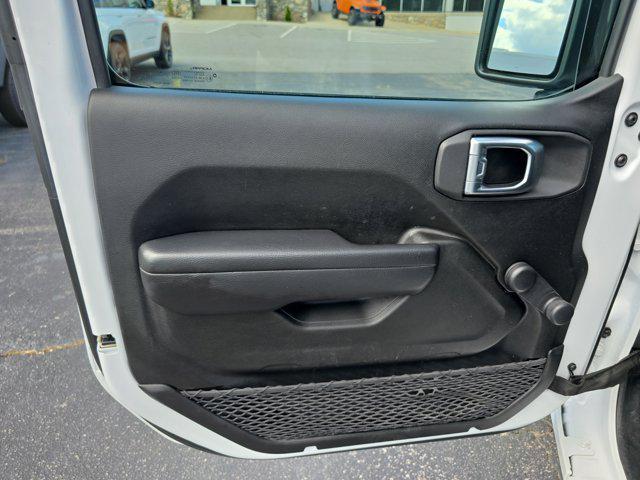 used 2023 Jeep Gladiator car, priced at $32,998