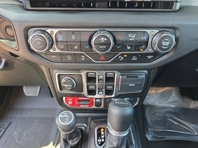 new 2025 Jeep Gladiator car, priced at $55,425