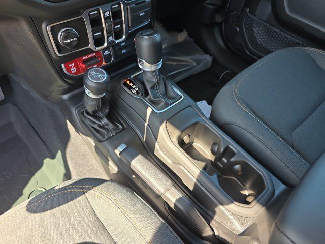 new 2025 Jeep Gladiator car, priced at $55,425