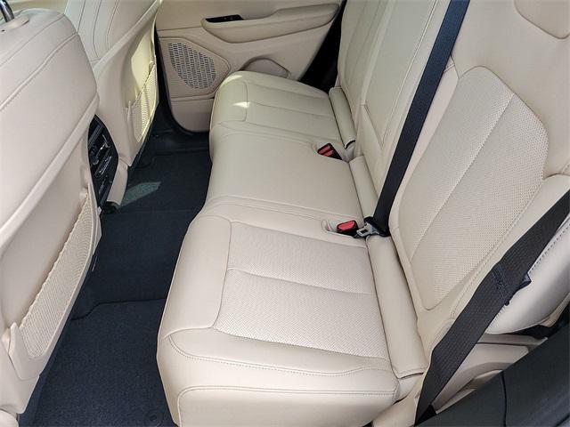 new 2025 Jeep Grand Cherokee car, priced at $47,846