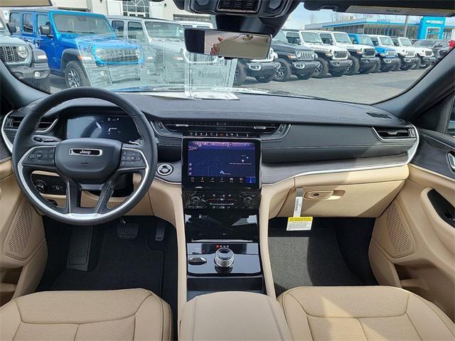 new 2025 Jeep Grand Cherokee car, priced at $47,846