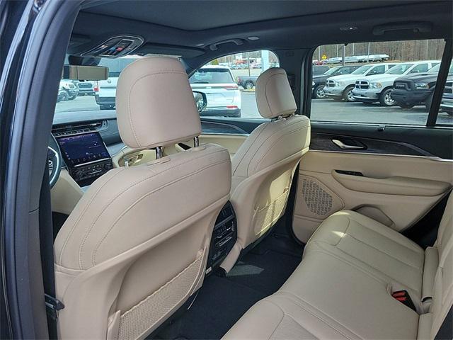 new 2025 Jeep Grand Cherokee car, priced at $47,846